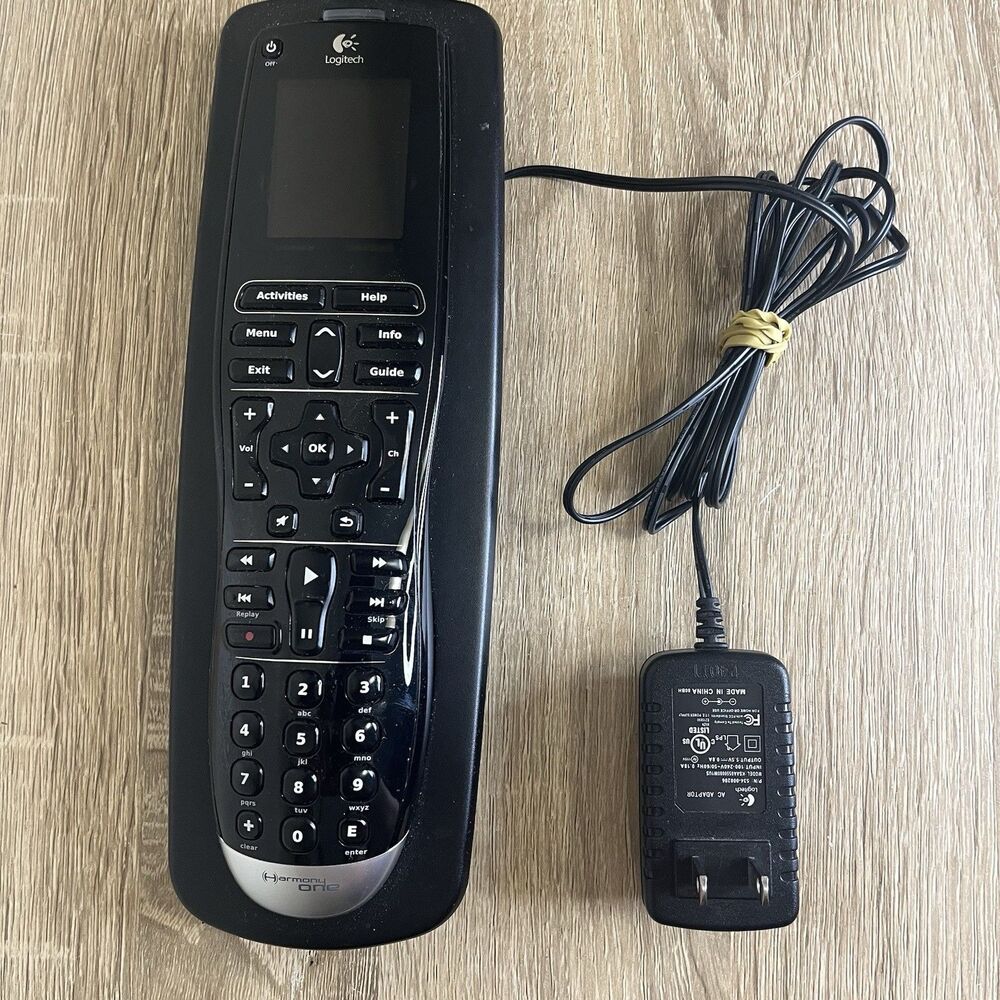 Logitech Harmony One Universal Remote 815-000047 + Charging Base L-LW20 #2